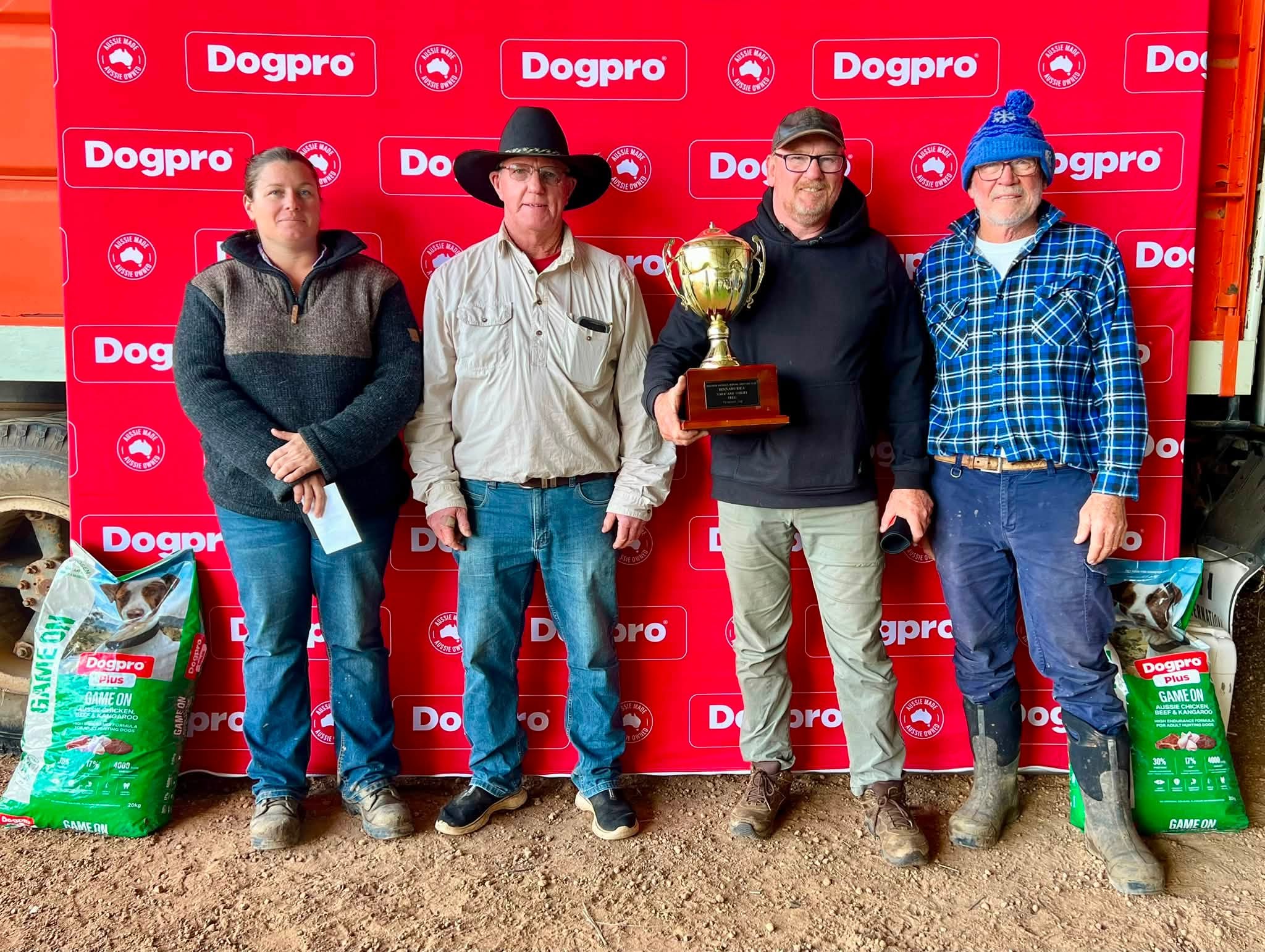 Open Utility - Shelby Harries (Riche Dig 5th), Neil Kristiansen (Badgingarra Indigo 3rd), Simon Leaning (Marionvale Di 1st, Marionvale Woody 2nd & Marionvale Pete 4th) presented by Rod Forsyth.