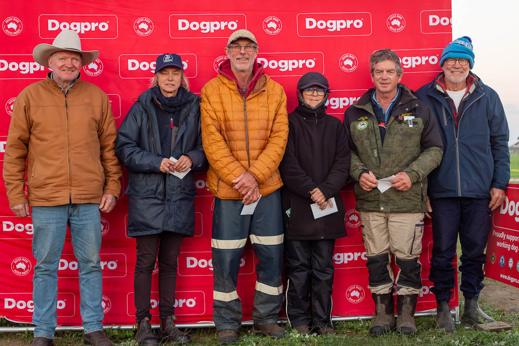 Improver - Rob Smith (AnnEden Tommy 5th), Cree Monaghan (Marionvale Jem 4th), Gordon Curtis (Binnaburra Banjo 3rd), Nan Lloyd (Kumbark Pocket 2nd), Grant Cooke (Grassvalley Winger 1st) presented by President Rod Forsyth.