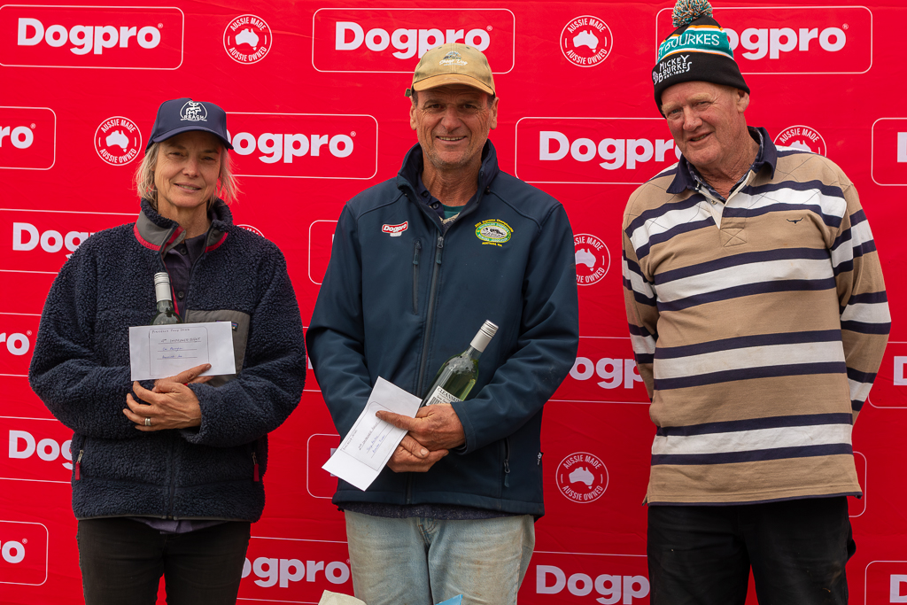 Improver - Cree Monaghan (Marionvale Jem 4th), Terry Martino (Ramulam Tracker 2nd) presented by President Tim Foster.