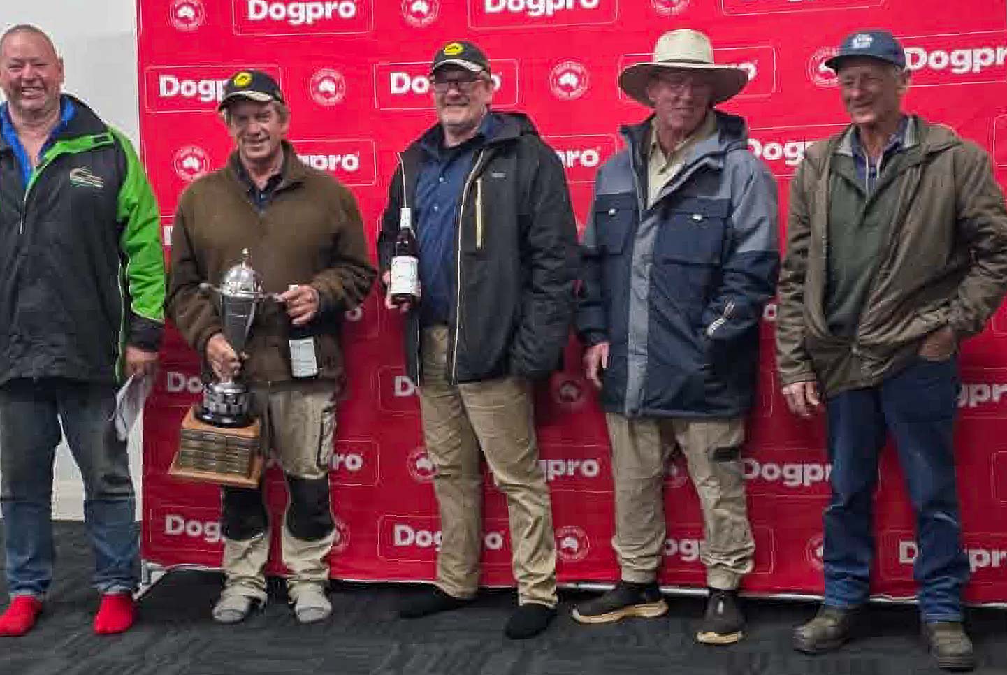 Open - Neil Eastough President, Grant Cooke (Pendalup Gilbert 1st), Simon Leaning (Marionvale Di 2nd & Marionvale Woody 3rd), Neil Kristiansen (Badgingarra Wilson 4th) Peter Gorman (Pendalup Lucy 5th).